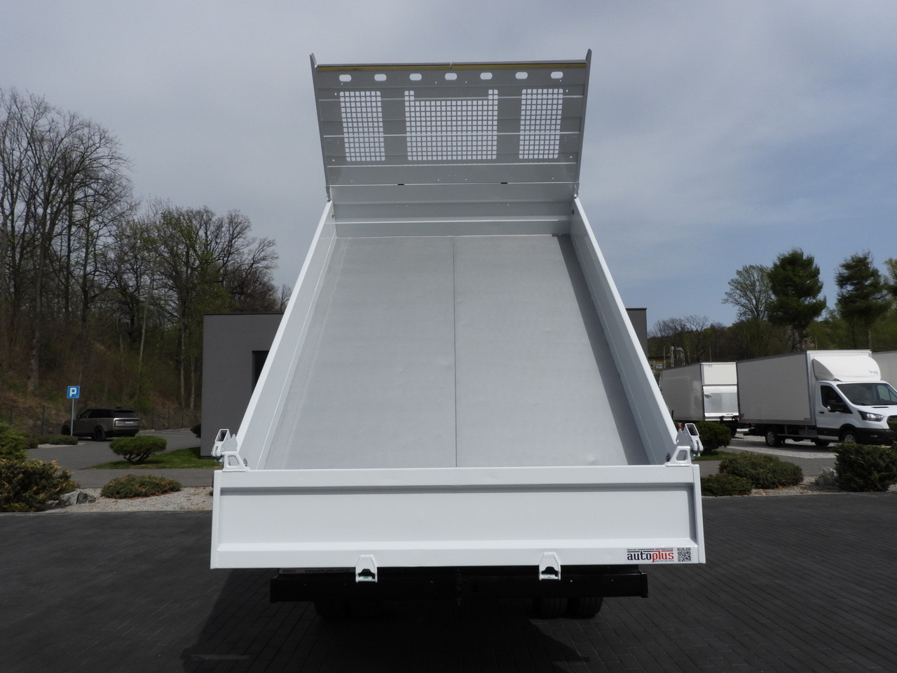 Véhicule utilitaire benne MERCEDES SPRINTER 516 TIPPER CRUISE CONTROL TWIN WHEELS AIR CONDITIONING 160HP: photos 14 Véhicule utilitaire benne MERCEDES SPRINTER 516 TIPPER CRUISE CONTROL TWIN WHEELS AIR CONDITIONING 160HP: photos 14