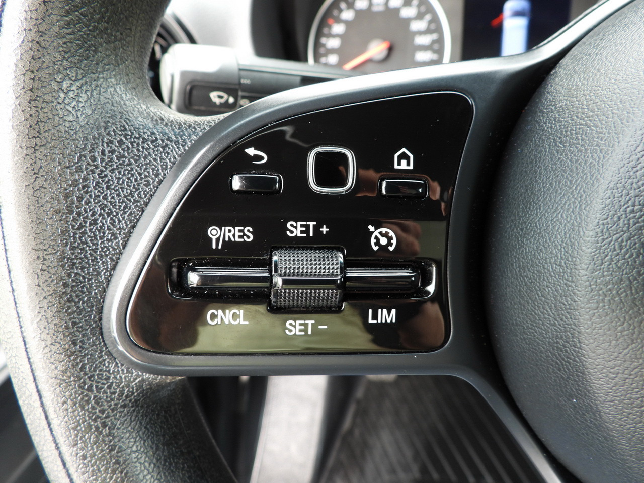 Véhicule utilitaire benne MERCEDES SPRINTER 516 TIPPER CRUISE CONTROL TWIN WHEELS AIR CONDITIONING 160HP: photos 29 Véhicule utilitaire benne MERCEDES SPRINTER 516 TIPPER CRUISE CONTROL TWIN WHEELS AIR CONDITIONING 160HP: photos 29