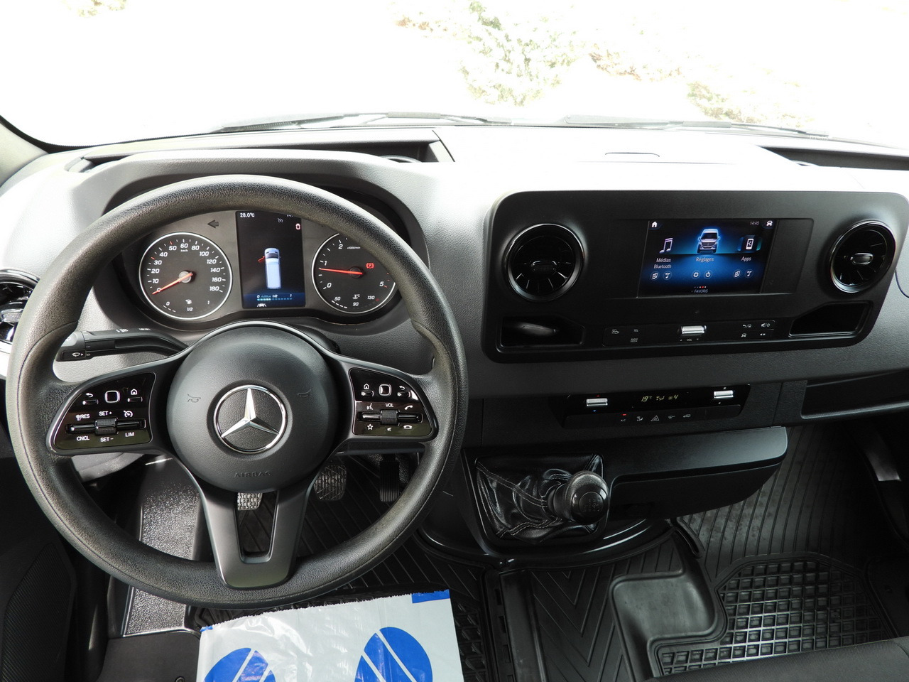 Véhicule utilitaire benne MERCEDES SPRINTER 516 TIPPER CRUISE CONTROL TWIN WHEELS AIR CONDITIONING 160HP: photos 26 Véhicule utilitaire benne MERCEDES SPRINTER 516 TIPPER CRUISE CONTROL TWIN WHEELS AIR CONDITIONING 160HP: photos 26