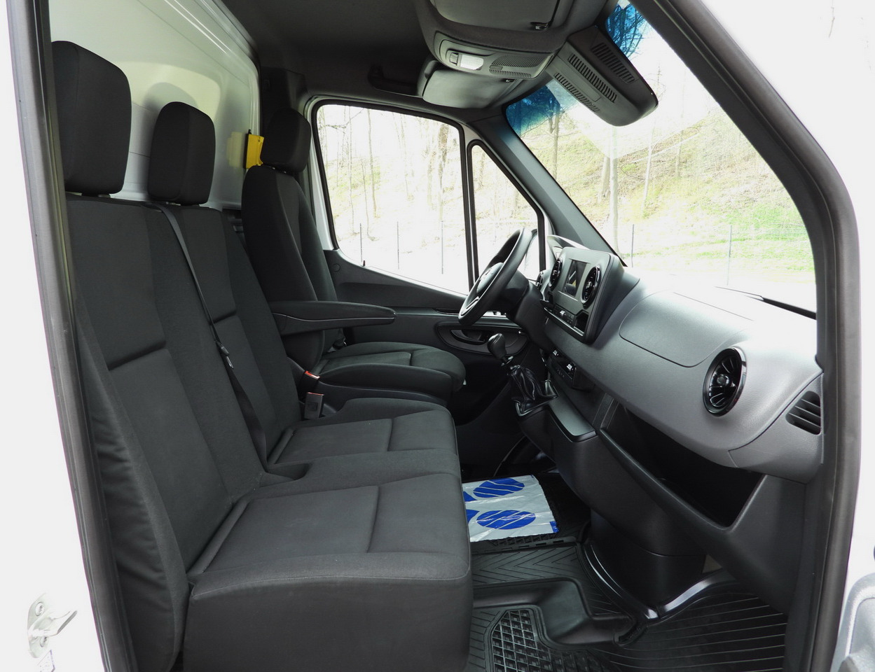 Véhicule utilitaire benne MERCEDES SPRINTER 516 TIPPER CRUISE CONTROL TWIN WHEELS AIR CONDITIONING 160HP: photos 35 Véhicule utilitaire benne MERCEDES SPRINTER 516 TIPPER CRUISE CONTROL TWIN WHEELS AIR CONDITIONING 160HP: photos 35