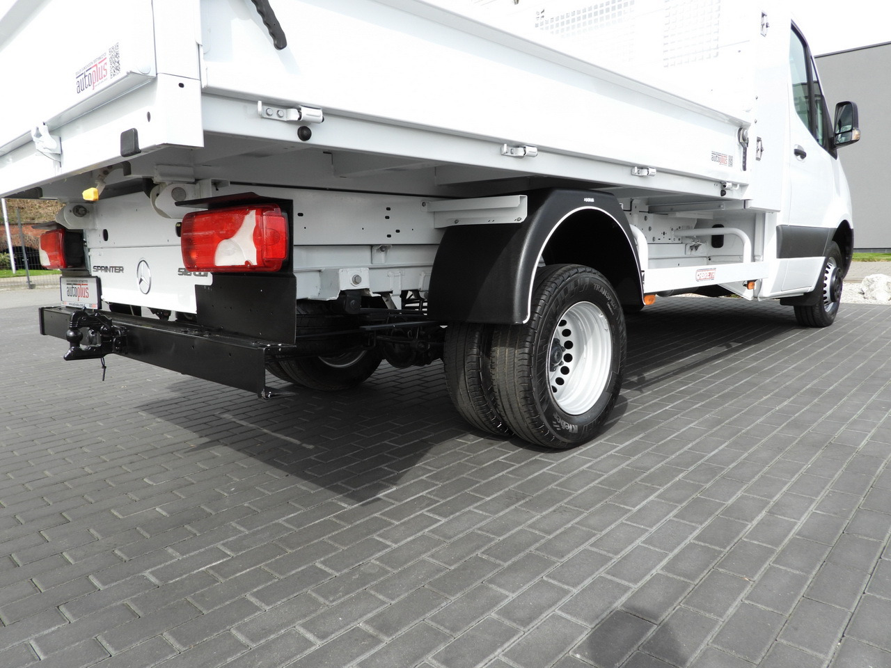 Véhicule utilitaire benne MERCEDES SPRINTER 516 TIPPER CRUISE CONTROL TWIN WHEELS AIR CONDITIONING 160HP: photos 22 Véhicule utilitaire benne MERCEDES SPRINTER 516 TIPPER CRUISE CONTROL TWIN WHEELS AIR CONDITIONING 160HP: photos 22