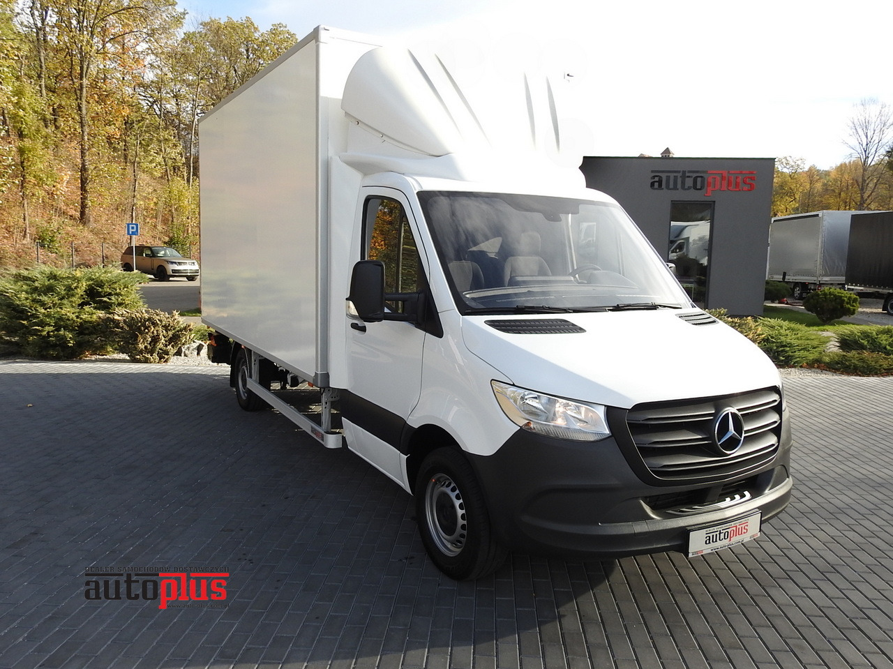MERCEDES SPRINTER BOX LIFT 8 PALLETS AIR CONDITIONING 150HP - Fourgon: photos 1 MERCEDES SPRINTER BOX LIFT 8 PALLETS AIR CONDITIONING 150HP - Fourgon: photos 1