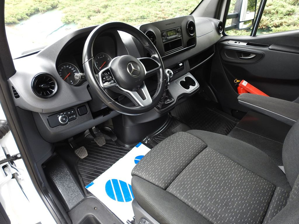 Mercedes-Benz SPRINTER 316 PRITSCHE PLANE 10 PALETTEN WEBASTO - Véhicule utilitaire plateau baché, Utilitaire double cabine: photos 2 Mercedes-Benz SPRINTER 316 PRITSCHE PLANE 10 PALETTEN WEBASTO - Véhicule utilitaire plateau baché, Utilitaire double cabine: photos 2