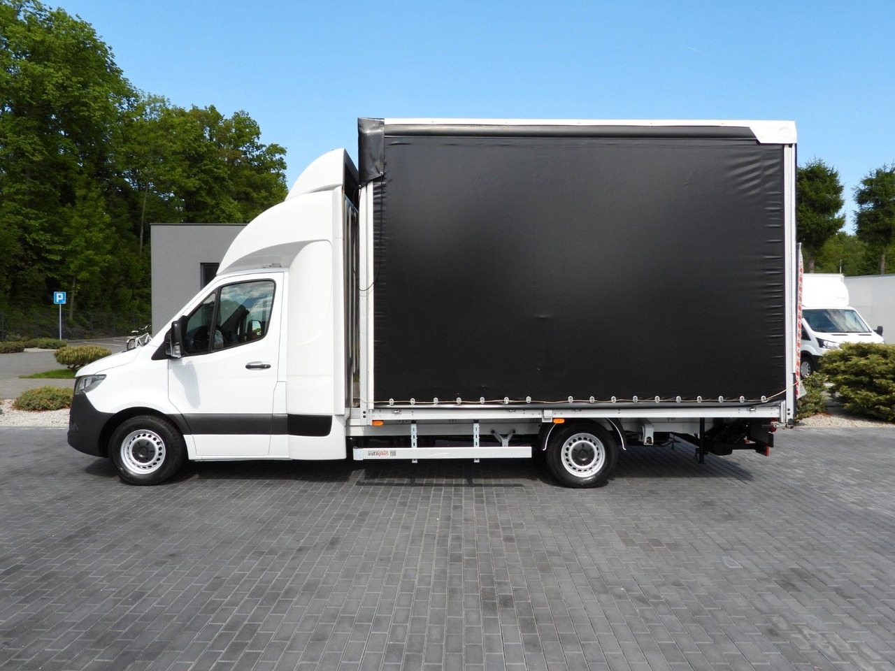 Crédit-bail  Mercedes-Benz SPRINTER 316 PRITSCHE PLANE AUFZUG 10 PALETTEN Mercedes-Benz SPRINTER 316 PRITSCHE PLANE AUFZUG 10 PALETTEN: photos 9