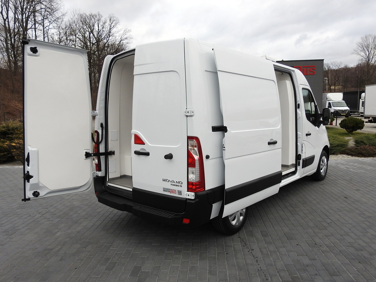 OPEL MOVANO REFRIGERATOR VAN 0*C CRUISE CONTROL NAVIGATION AIR CONDITIONING LED LIGHTS 150HP - Véhicule utilitaire frigorifique: photos 3 OPEL MOVANO REFRIGERATOR VAN 0*C CRUISE CONTROL NAVIGATION AIR CONDITIONING LED LIGHTS 150HP - Véhicule utilitaire frigorifique: photos 3