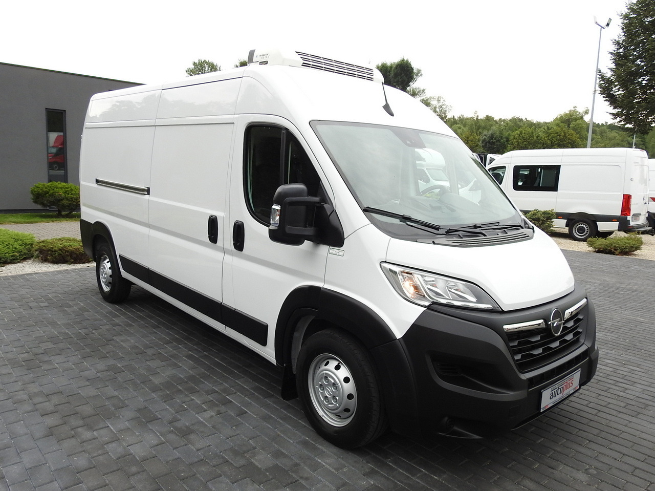 OPEL MOVANO REFRIGERATOR VAN 0*C HEATING FUNCTION AIR CONDITIONING 140HP - Véhicule utilitaire frigorifique: photos 4 OPEL MOVANO REFRIGERATOR VAN 0*C HEATING FUNCTION AIR CONDITIONING 140HP - Véhicule utilitaire frigorifique: photos 4