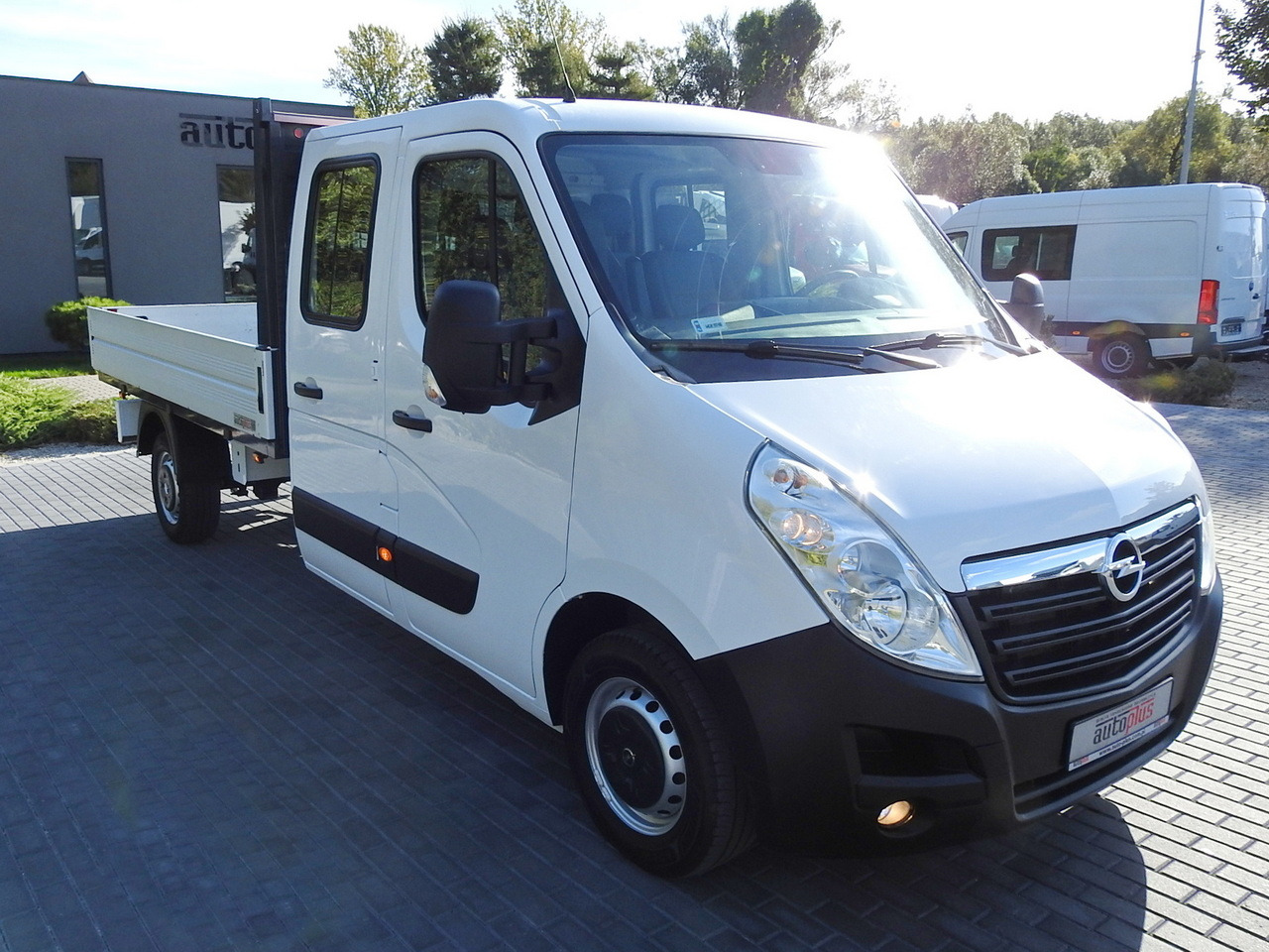 OPEL MOVANO STAKE BODY DOUBLE CABIN DOKA 7 SEATS CRUISE CONTROL AIR CONDITIONING 130HP - Utilitaire double cabine: photos 4 OPEL MOVANO STAKE BODY DOUBLE CABIN DOKA 7 SEATS CRUISE CONTROL AIR CONDITIONING 130HP - Utilitaire double cabine: photos 4