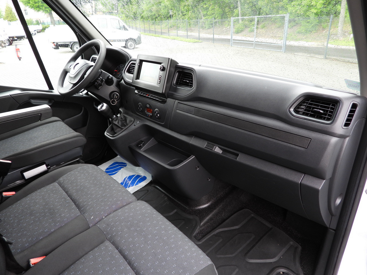 Véhicule utilitaire plateau baché OPEL MOVANO  TARPAULIN 10 PALLETS CRUISE CONTROL NAVIGATION LED LIGHTS PNEUMATICS AIR CONDITIONING  165HP: photos 39