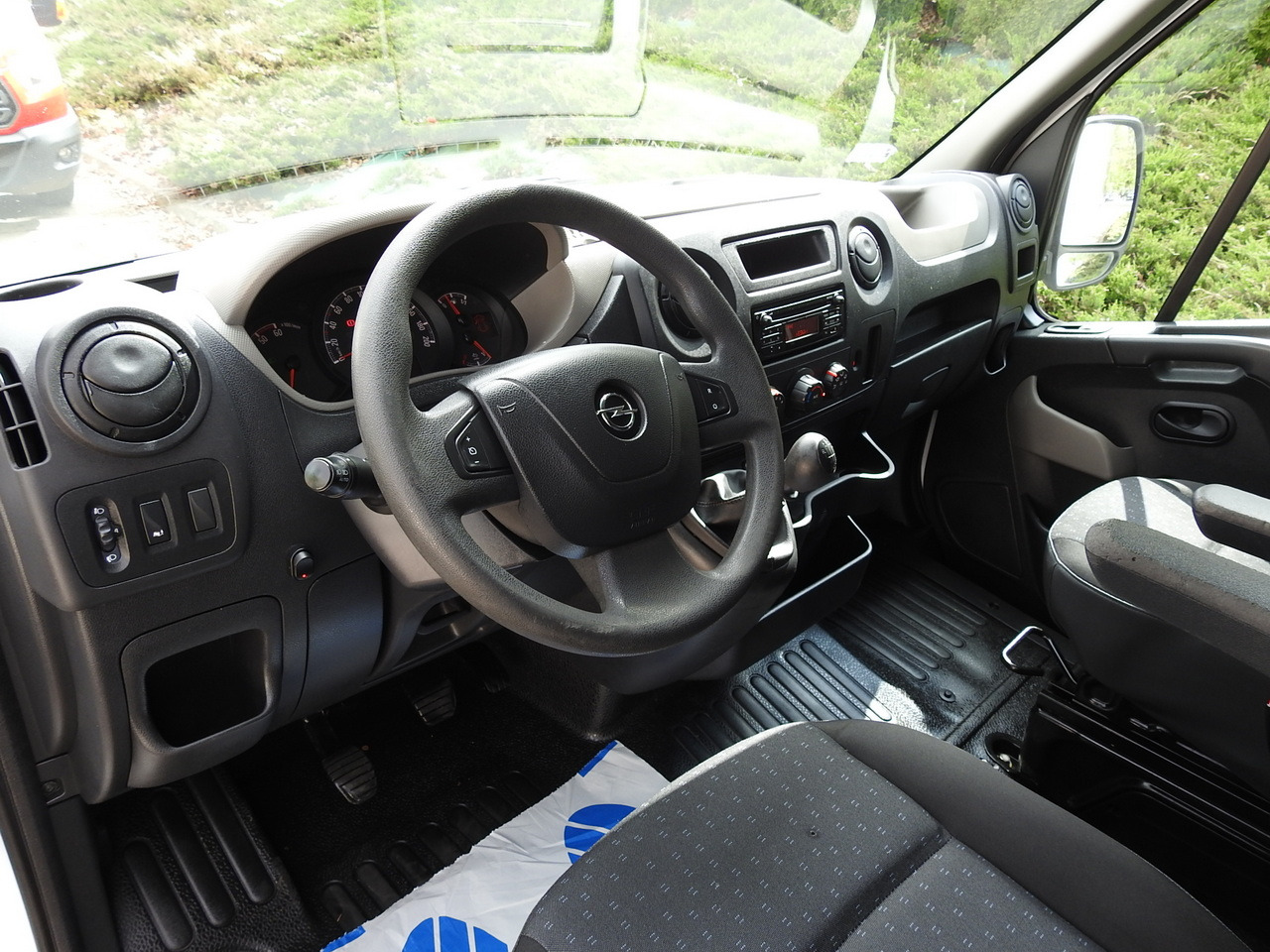 OPEL MOVANO TARPAULIN 8 PALLETS WEBASTO CRUISE CONTROL AIR CONDITIONING PNEUMATICS 170HP - Véhicule utilitaire plateau baché: photos 2 OPEL MOVANO TARPAULIN 8 PALLETS WEBASTO CRUISE CONTROL AIR CONDITIONING PNEUMATICS 170HP - Véhicule utilitaire plateau baché: photos 2