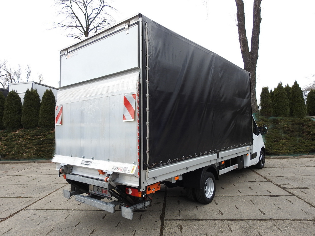 OPEL MOVANO TARPAULIN LIFT 10 PALLETS CRUISE CONTROL AIR CONDITIONING LED LIGHTS PNEUMATICS TWIN WHEELS 165HP - Véhicule utilitaire plateau baché: photos 3 OPEL MOVANO TARPAULIN LIFT 10 PALLETS CRUISE CONTROL AIR CONDITIONING LED LIGHTS PNEUMATICS TWIN WHEELS 165HP - Véhicule utilitaire plateau baché: photos 3