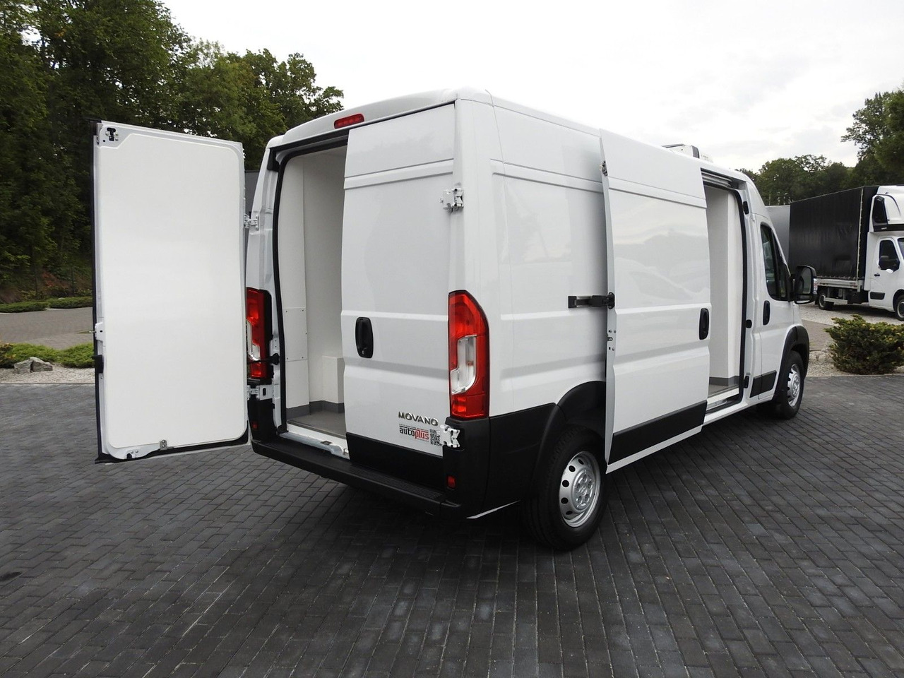 Opel MOVANO KÜHLKASTENWAGEN 0*C HEIZFUNKTION Opel MOVANO KÜHLKASTENWAGEN 0*C HEIZFUNKTION - Véhicule utilitaire frigorifique: photos 3 Opel MOVANO KÜHLKASTENWAGEN 0*C HEIZFUNKTION Opel MOVANO KÜHLKASTENWAGEN 0*C HEIZFUNKTION - Véhicule utilitaire frigorifique: photos 3