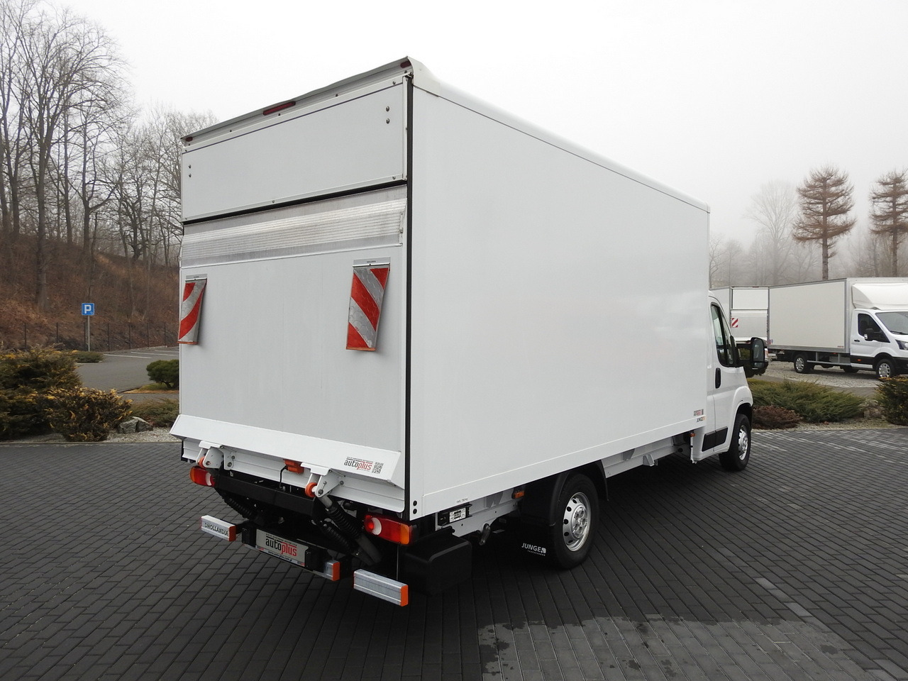 Crédit-bail PEUGEOT BOXER BOX LIFT 8 PALLETS CRUISE CONTROL AIR CONDITIONING  140HP PEUGEOT BOXER BOX LIFT 8 PALLETS CRUISE CONTROL AIR CONDITIONING  140HP: photos 13