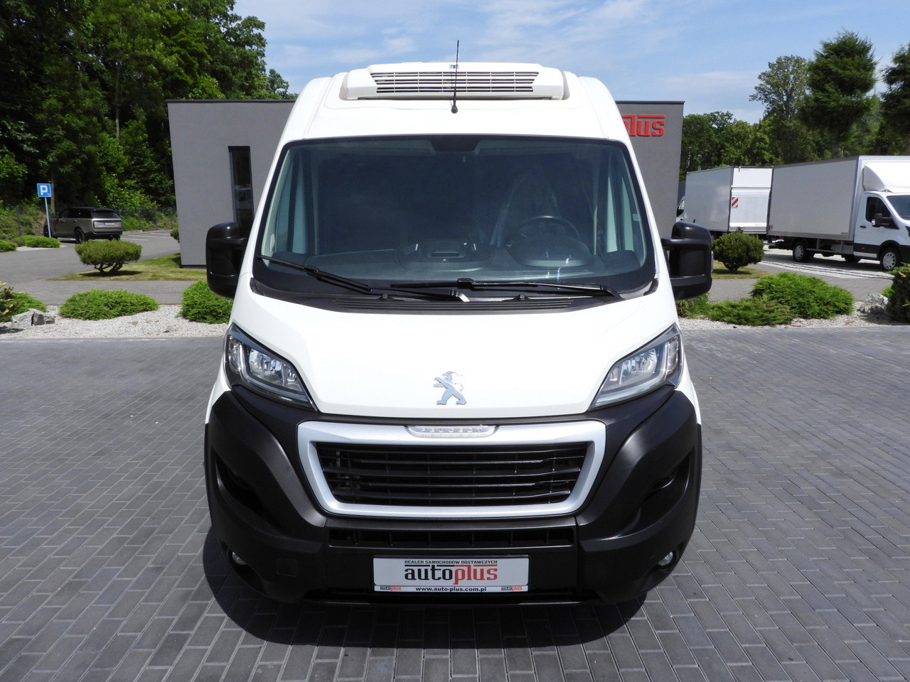 PEUGEOT BOXER  REFRIGERATOR VAN -10*C CRUISE CONTROL AIR CONDITIONING  130HP - Véhicule utilitaire frigorifique: photos 5 PEUGEOT BOXER  REFRIGERATOR VAN -10*C CRUISE CONTROL AIR CONDITIONING  130HP - Véhicule utilitaire frigorifique: photos 5