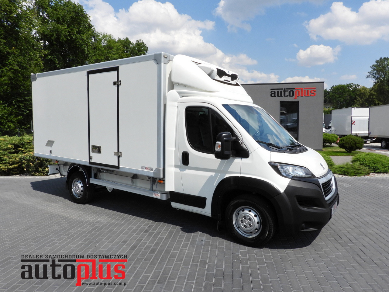 PEUGEOT BOXER REGRIGERATOR BOX 0*C 8 PALLETS CRUISE CONTROL LED LIGHTS AIR CONDITIONING 165HP - Véhicule utilitaire frigorifique: photos 1 PEUGEOT BOXER REGRIGERATOR BOX 0*C 8 PALLETS CRUISE CONTROL LED LIGHTS AIR CONDITIONING 165HP - Véhicule utilitaire frigorifique: photos 1