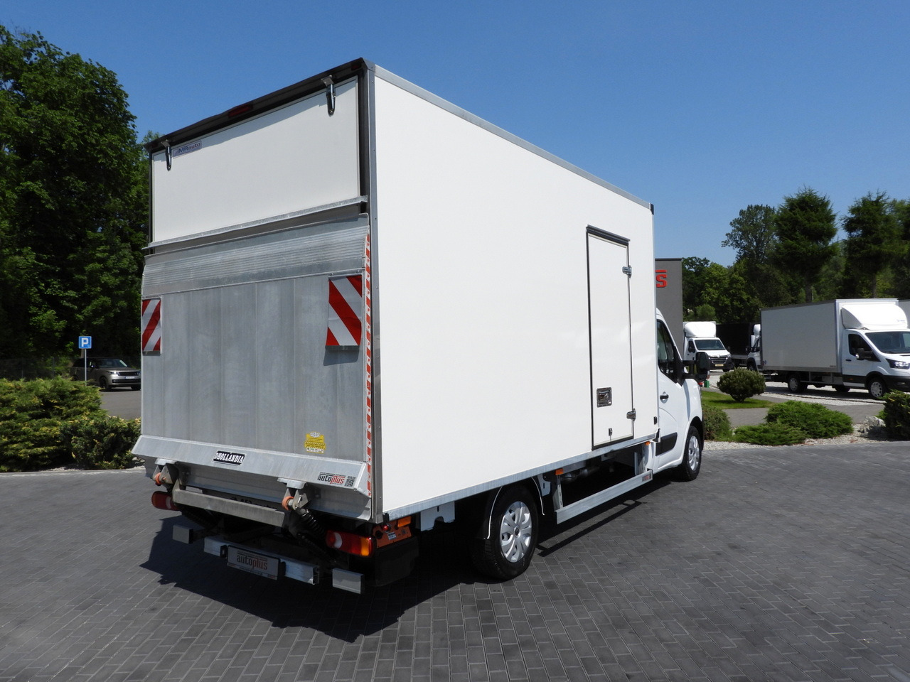 RENAULT MASTER BOX LIFT 8 PALLETS CRUISE CONTROL LED LIGHTS AIR CONDITIONING 165HP - Fourgon: photos 3 RENAULT MASTER BOX LIFT 8 PALLETS CRUISE CONTROL LED LIGHTS AIR CONDITIONING 165HP - Fourgon: photos 3