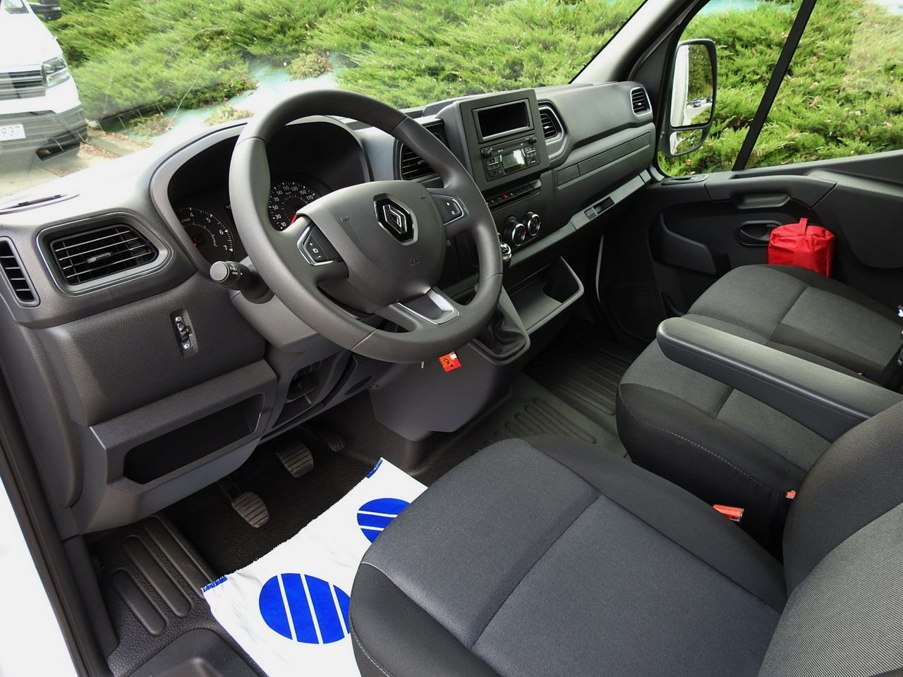 RENAULT MASTER NEW TARPAULIN 8 PALLETS CRUISE CONTROL LED LIGHTS AIR CONDITIONING 165HP - Véhicule utilitaire plateau baché: photos 2 RENAULT MASTER NEW TARPAULIN 8 PALLETS CRUISE CONTROL LED LIGHTS AIR CONDITIONING 165HP - Véhicule utilitaire plateau baché: photos 2