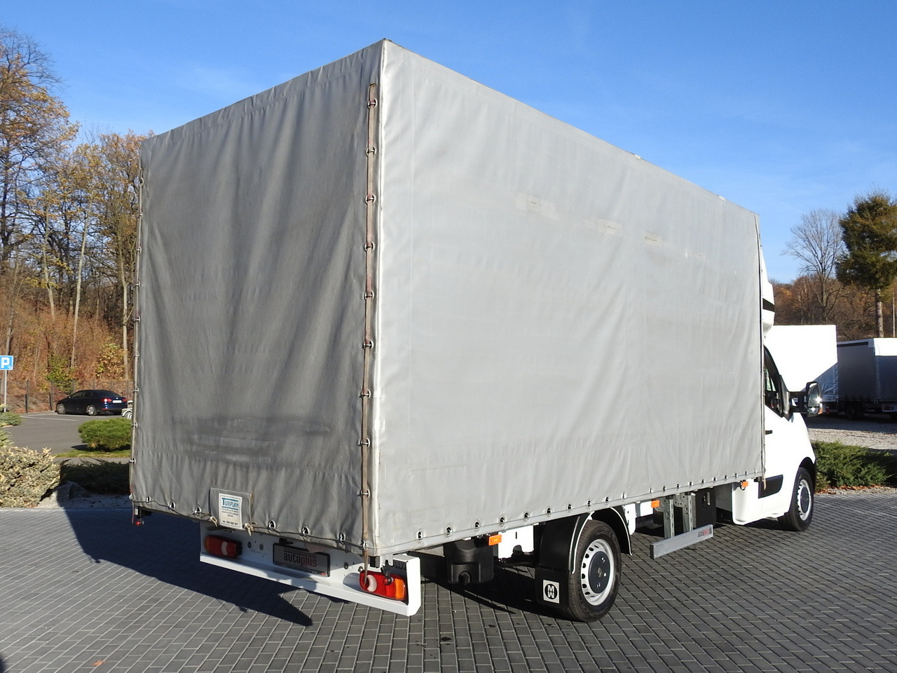 RENAULT MASTER TARPAULIN 10 PALLETS CRUISE CONTROL AIR CONDITIONING PNEUMATICS 170HP - Véhicule utilitaire plateau baché: photos 3 RENAULT MASTER TARPAULIN 10 PALLETS CRUISE CONTROL AIR CONDITIONING PNEUMATICS 170HP - Véhicule utilitaire plateau baché: photos 3