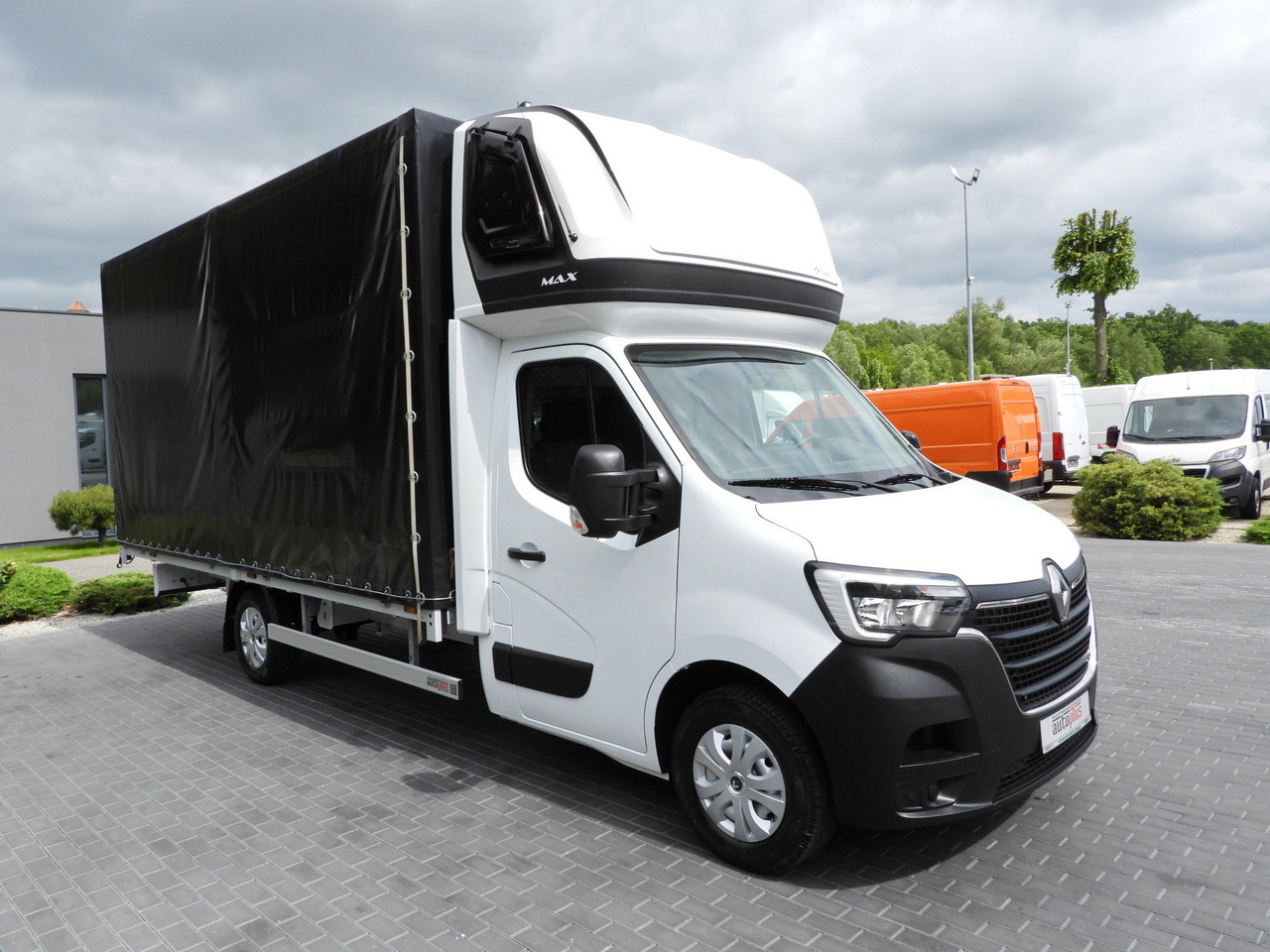 RENAULT MASTER  TARPAULIN 10 PALLETS CRUISE CONTROL LED LIGHTS AIR CONDITIONING  165HP - Véhicule utilitaire plateau baché: photos 4 RENAULT MASTER  TARPAULIN 10 PALLETS CRUISE CONTROL LED LIGHTS AIR CONDITIONING  165HP - Véhicule utilitaire plateau baché: photos 4