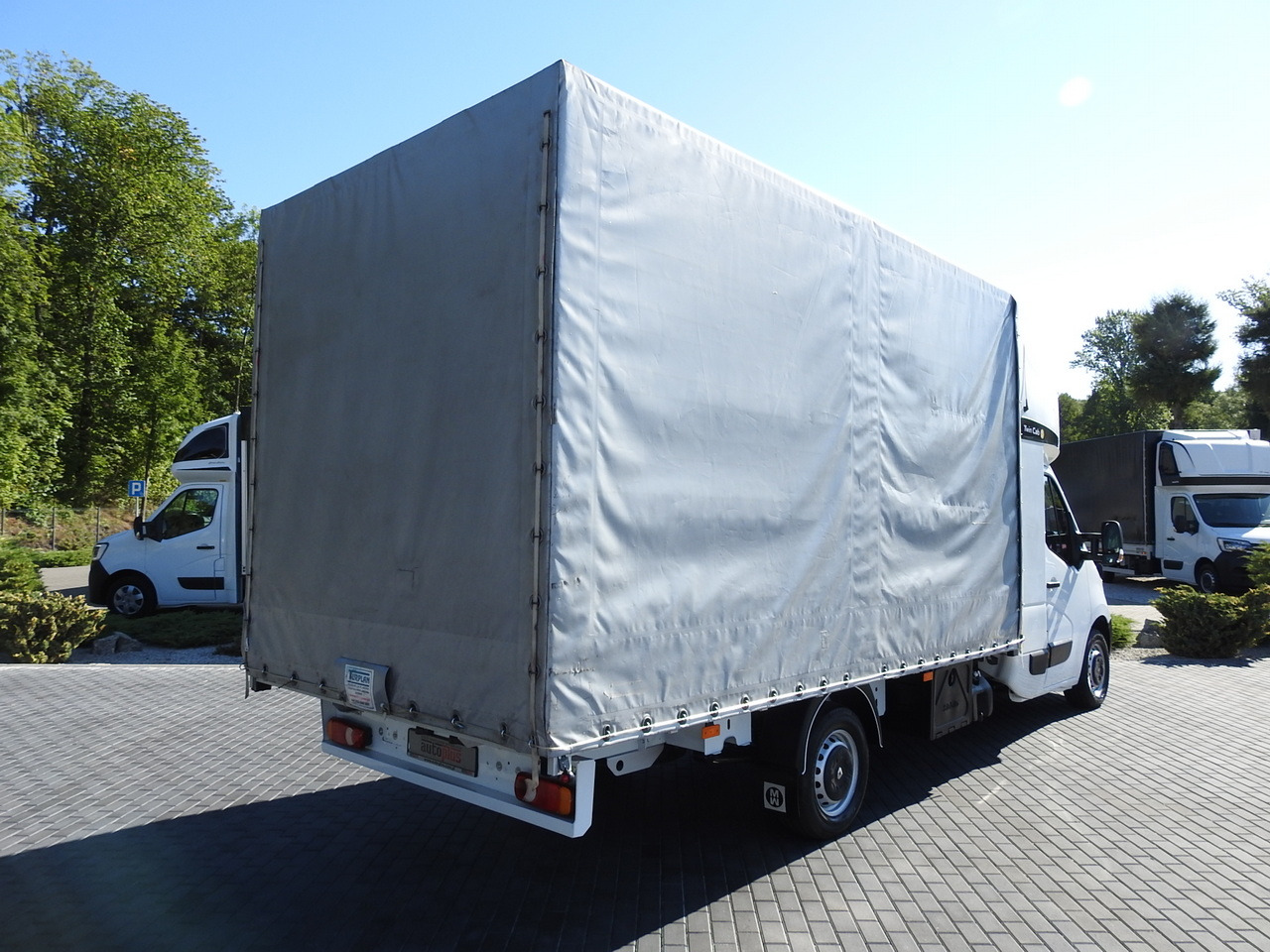 RENAULT MASTER TARPAULIN 8 PALLETS WEBASTO CRUISE CONTROL AIR CONDITIONING PNEUMATICS 170HP - Véhicule utilitaire plateau baché: photos 3 RENAULT MASTER TARPAULIN 8 PALLETS WEBASTO CRUISE CONTROL AIR CONDITIONING PNEUMATICS 170HP - Véhicule utilitaire plateau baché: photos 3