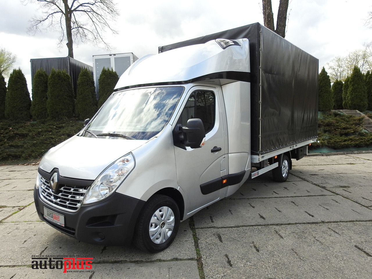 Véhicule utilitaire plateau baché RENAULT MASTER TARPAULIN 8 PALLETS WEBASTO CRUISE CONTROL NAVIGATION AIR CONDITIONING PNEUMATICS 170HP: photos 1