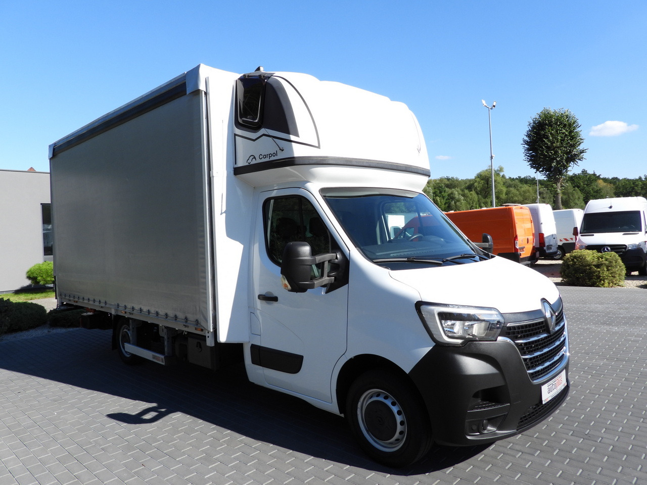 RENAULT MASTER TARPAULIN LIFT 10 PALLETS WEBASTO CRUISE CONTROL LED LIGHTS PNEUMATICS AIR CONDITIONING 165HP - Véhicule utilitaire plateau baché: photos 4 RENAULT MASTER TARPAULIN LIFT 10 PALLETS WEBASTO CRUISE CONTROL LED LIGHTS PNEUMATICS AIR CONDITIONING 165HP - Véhicule utilitaire plateau baché: photos 4