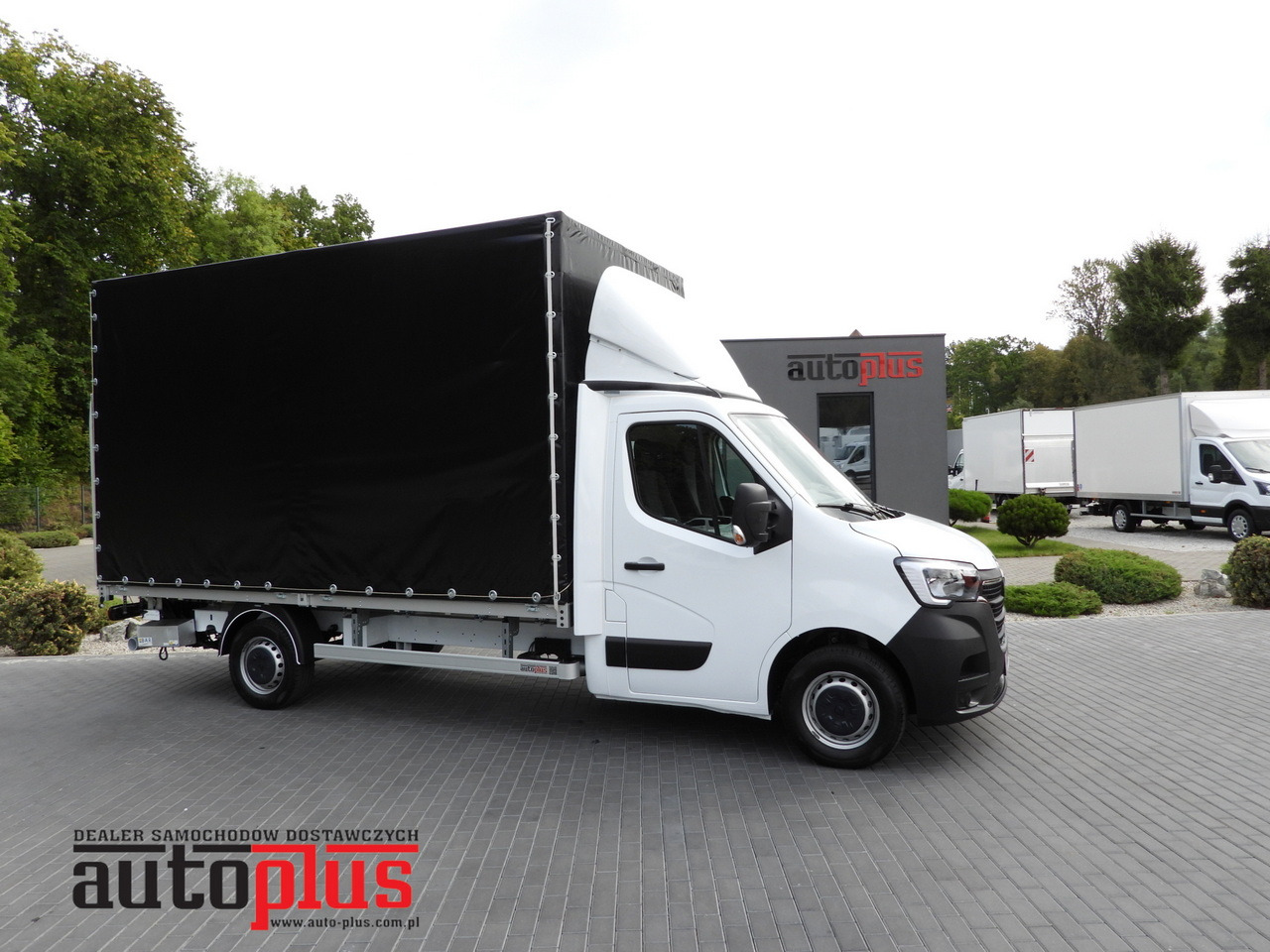 RENAULT MASTER TARPAULIN LIFT 8 PALLETS CRUISE CONTROL LED LIGHTS AIR CONDITIONING  145HP - Véhicule utilitaire plateau baché: photos 1 RENAULT MASTER TARPAULIN LIFT 8 PALLETS CRUISE CONTROL LED LIGHTS AIR CONDITIONING  145HP - Véhicule utilitaire plateau baché: photos 1