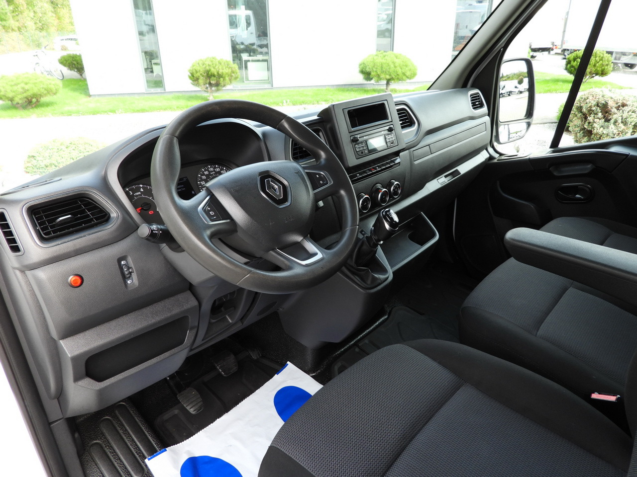 RENAULT MASTER TIPPER CRUISE CONTROL LED LIGHTS TWIN WHEELS AIR CONDITIONING 130HP - Véhicule utilitaire benne: photos 3 RENAULT MASTER TIPPER CRUISE CONTROL LED LIGHTS TWIN WHEELS AIR CONDITIONING 130HP - Véhicule utilitaire benne: photos 3