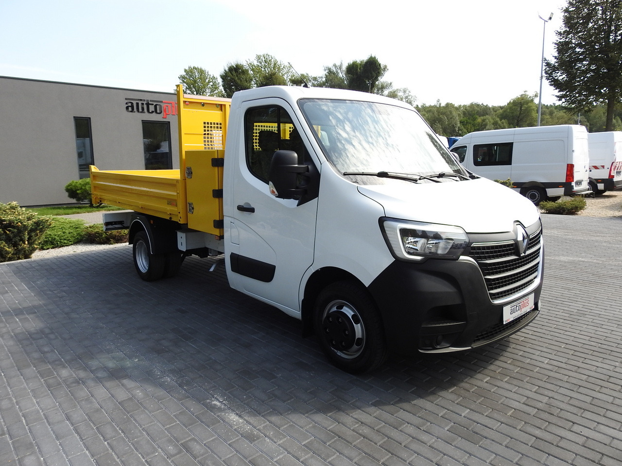 RENAULT MASTER TIPPER CRUISE CONTROL NAVIGATION AIR CONDITIONING LED LIGHTS TWIN WHEELS LOAD WEIGHT 145HP - Véhicule utilitaire benne: photos 4 RENAULT MASTER TIPPER CRUISE CONTROL NAVIGATION AIR CONDITIONING LED LIGHTS TWIN WHEELS LOAD WEIGHT 145HP - Véhicule utilitaire benne: photos 4