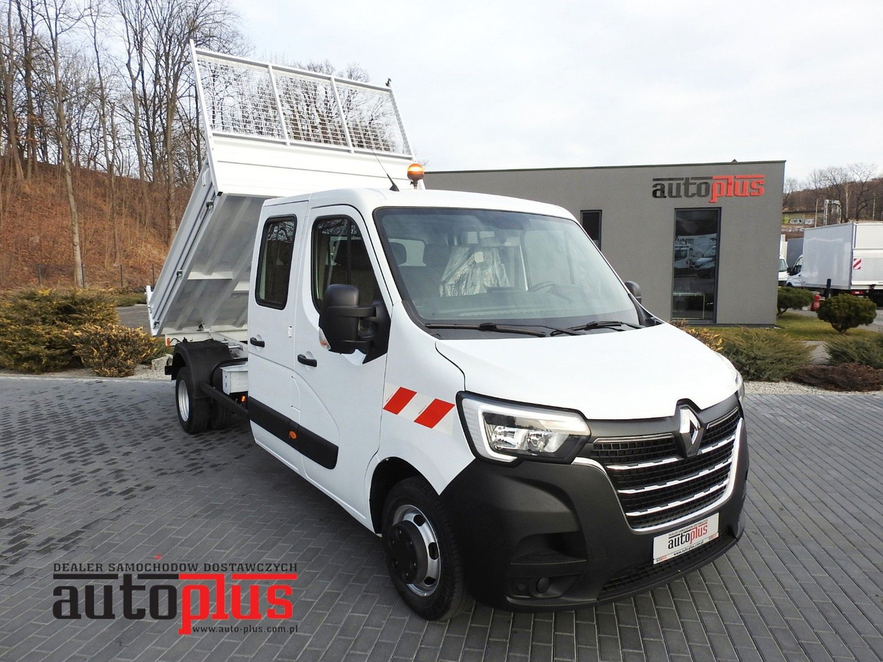 Renault MASTER KIPPER DOPPELKABINE DOKA 6 SITZE TEMPOMAT - Véhicule utilitaire benne, Utilitaire double cabine: photos 1 Renault MASTER KIPPER DOPPELKABINE DOKA 6 SITZE TEMPOMAT - Véhicule utilitaire benne, Utilitaire double cabine: photos 1