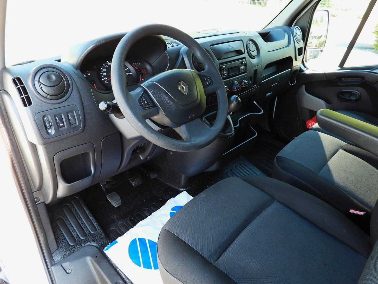 Renault MASTER KIPPER TEMPOMAT ZWILLINGSRÄDER - Véhicule utilitaire benne: photos 2 Renault MASTER KIPPER TEMPOMAT ZWILLINGSRÄDER - Véhicule utilitaire benne: photos 2
