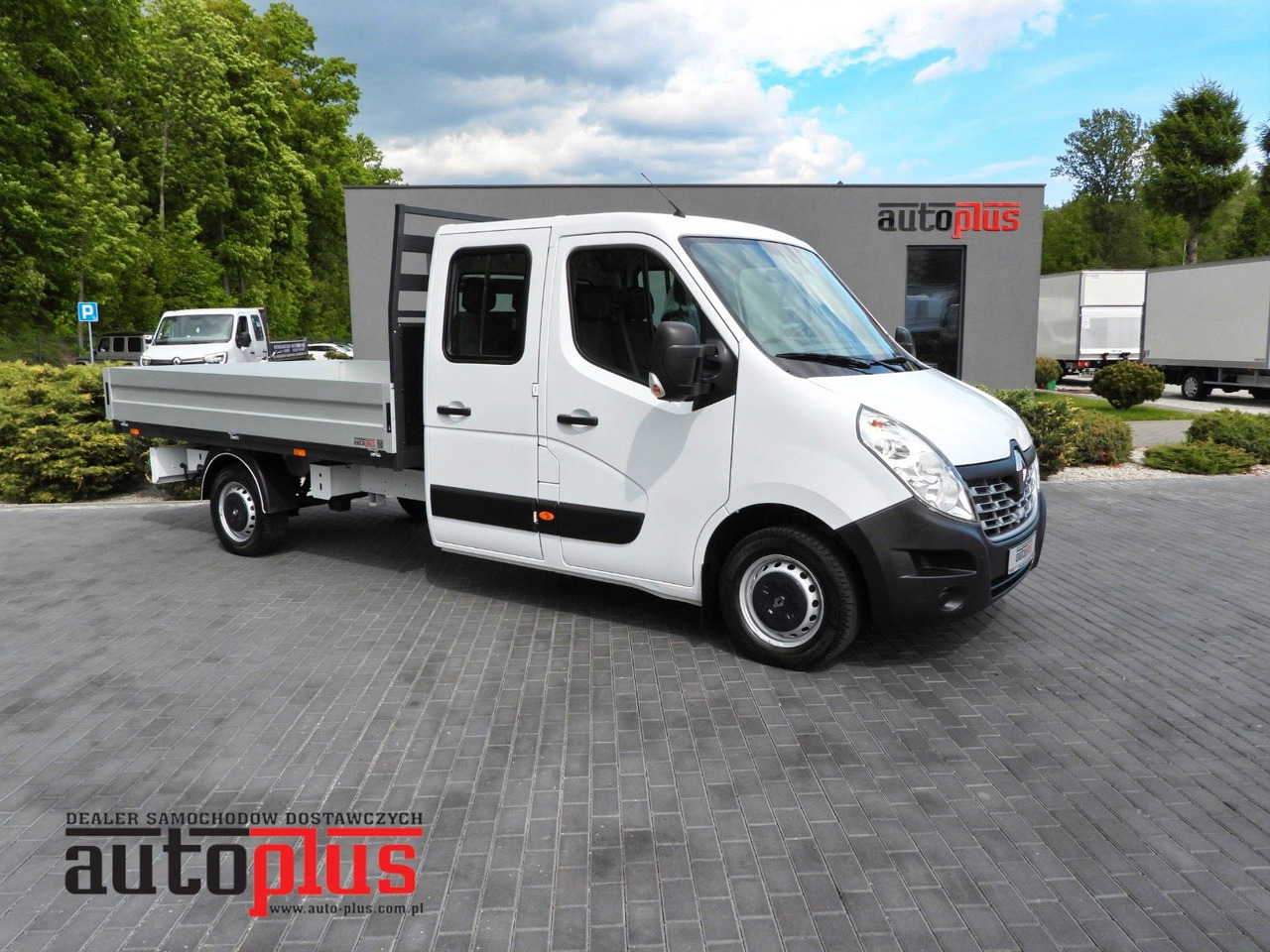 Renault MASTER PRITSCHE DOPPELKABINE DOKA 7 SITZE - Fourgon plateau, Utilitaire double cabine: photos 1 Renault MASTER PRITSCHE DOPPELKABINE DOKA 7 SITZE - Fourgon plateau, Utilitaire double cabine: photos 1