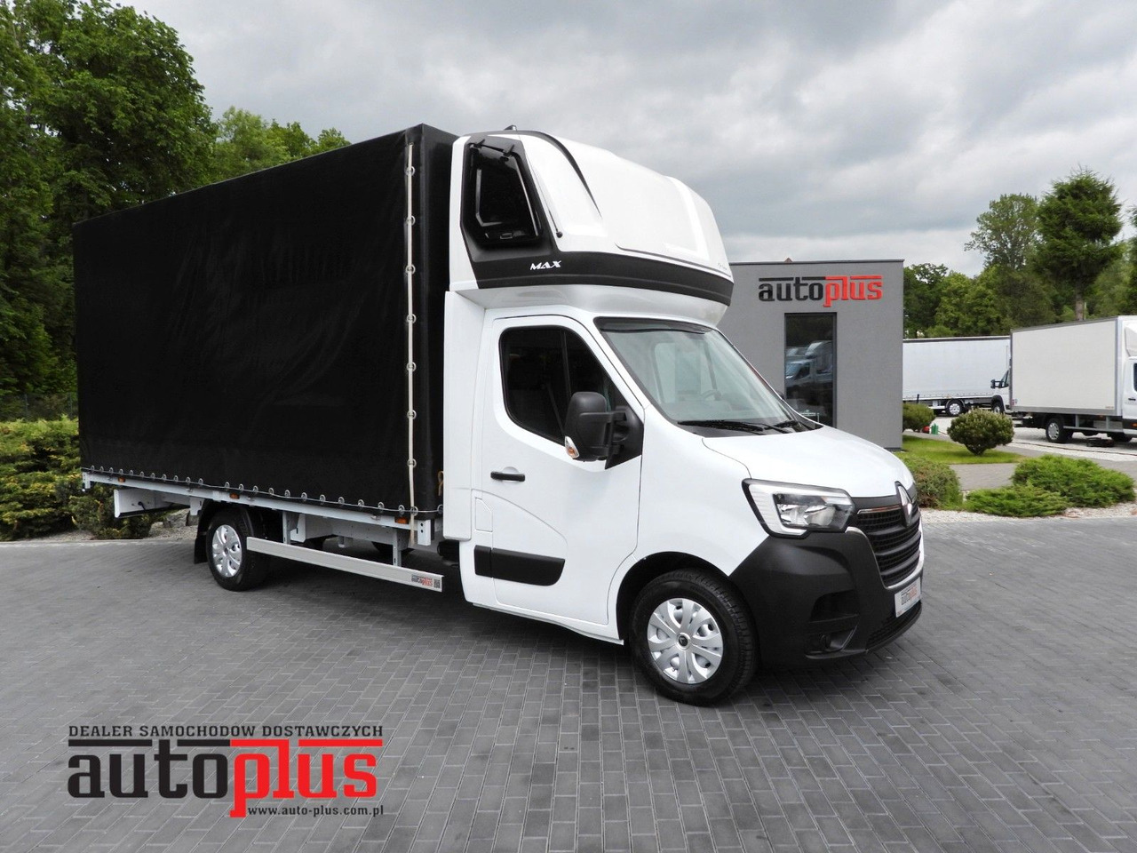 Renault MASTER PRITSCHE PLANE 10 PALETTEN TEMPOMAT - Véhicule utilitaire plateau baché: photos 1 Renault MASTER PRITSCHE PLANE 10 PALETTEN TEMPOMAT - Véhicule utilitaire plateau baché: photos 1