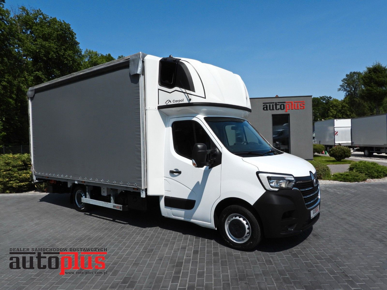 Renault MASTER PRITSCHE PLANE AUFZUG 10 PALETTEN WEBAST - Véhicule utilitaire plateau baché: photos 1 Renault MASTER PRITSCHE PLANE AUFZUG 10 PALETTEN WEBAST - Véhicule utilitaire plateau baché: photos 1