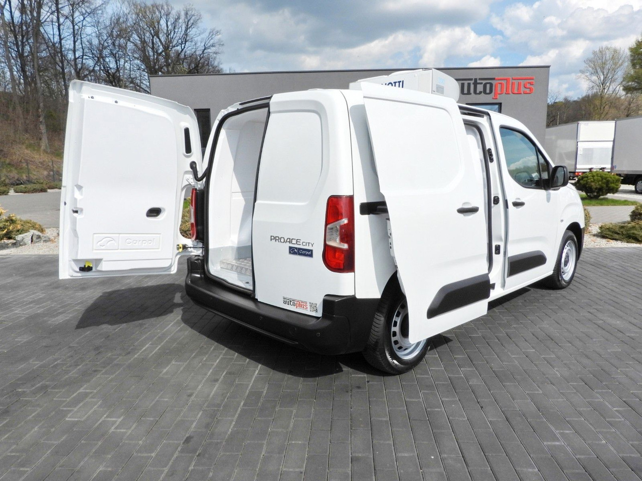Toyota PROACE CITY KÜHLKASTENWAGEN -15*C - Véhicule utilitaire frigorifique: photos 3 Toyota PROACE CITY KÜHLKASTENWAGEN -15*C - Véhicule utilitaire frigorifique: photos 3