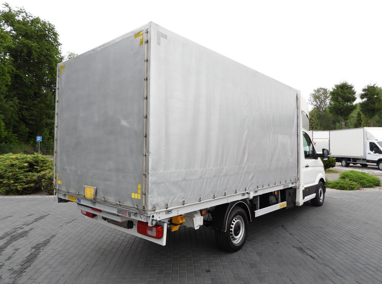 VOLKSWAGEN CRAFTER TARPAULIN 8 PALLETS WEBASTO CRUISE CONTROL LED LIGHTS AIR CONDITIONING 180HP - Véhicule utilitaire plateau baché: photos 3 VOLKSWAGEN CRAFTER TARPAULIN 8 PALLETS WEBASTO CRUISE CONTROL LED LIGHTS AIR CONDITIONING 180HP - Véhicule utilitaire plateau baché: photos 3