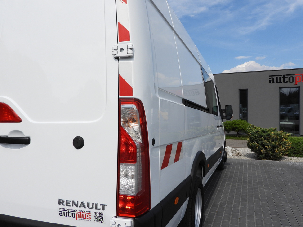 Véhicule utilitaire RENAULT MASTER BOX DELIVERY VAN 7 SEATS CRUISE CONTROL TWIN WHEELS AIR CONDITIONING  145HP: photos 17