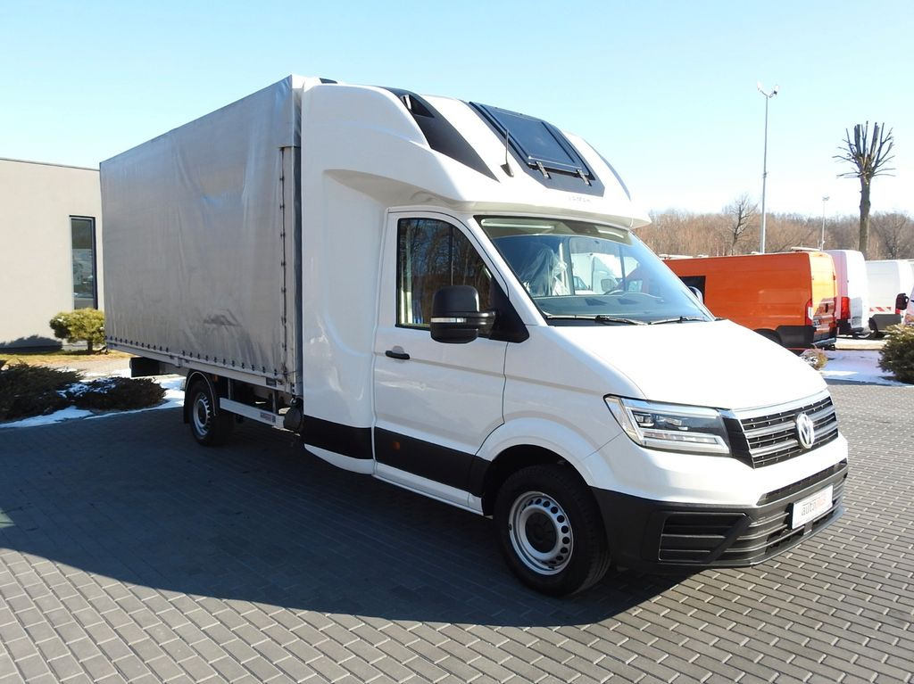 Volkswagen CRAFTER PRITSCHE PLANE 10 PALETTEN WEBASTO - Véhicule utilitaire plateau baché: photos 4 Volkswagen CRAFTER PRITSCHE PLANE 10 PALETTEN WEBASTO - Véhicule utilitaire plateau baché: photos 4