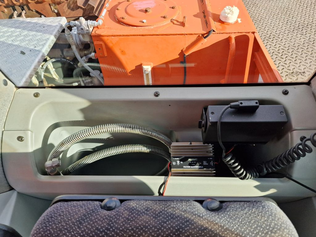 Pelle sur pneus Atlas Terex 1905M Mobilbagger Atlas Terex 1905M Mobilbagger: photos 24 Pelle sur pneus Atlas Terex 1905M Mobilbagger Atlas Terex 1905M Mobilbagger: photos 24