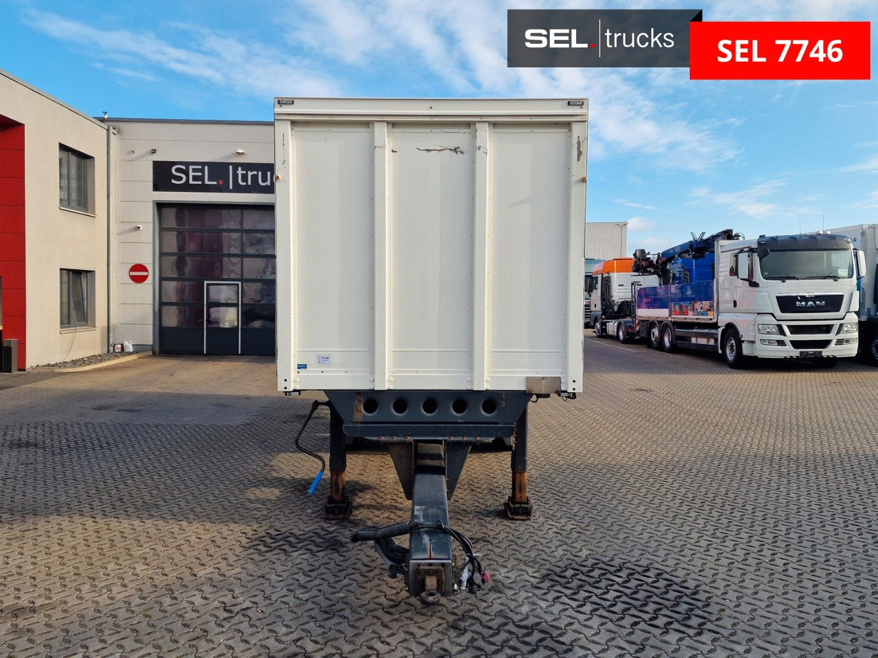 Böse BTA 7.3 / Ladebordwand / 2 Achsen - Tandem - Remorque pour le transport de boissons: photos 2 Böse BTA 7.3 / Ladebordwand / 2 Achsen - Tandem - Remorque pour le transport de boissons: photos 2