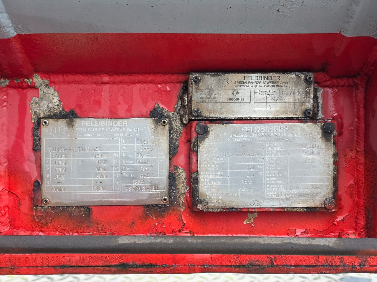 Semi-remorque citerne Feldbinder TSA 38.3 / Alu / ADR AT, FL / Lift / VOGELSANG: photos 37 Semi-remorque citerne Feldbinder TSA 38.3 / Alu / ADR AT, FL / Lift / VOGELSANG: photos 37