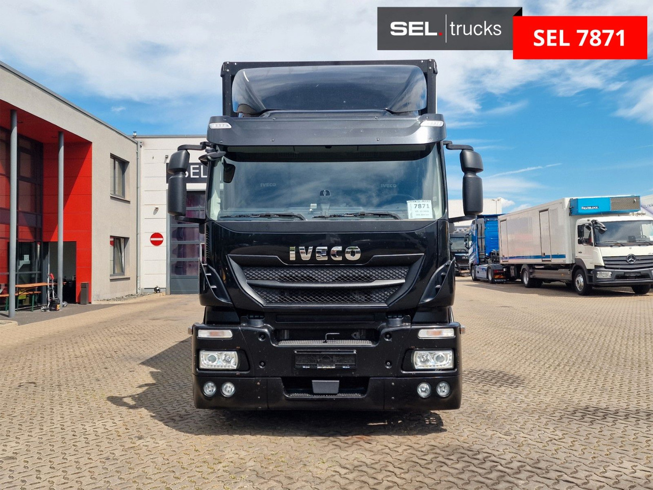 Iveco Stralis 400 / Staplerhalterung / Lenk-Liftachse - Camion à rideaux coulissants: photos 2 Iveco Stralis 400 / Staplerhalterung / Lenk-Liftachse - Camion à rideaux coulissants: photos 2
