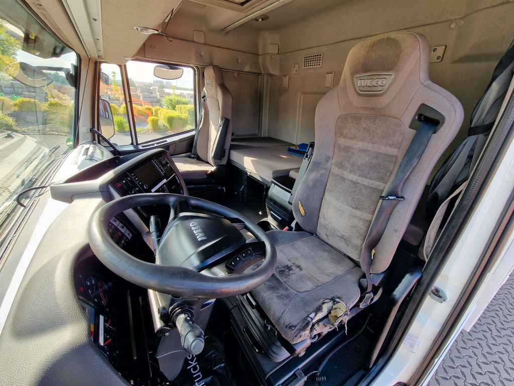 Photo d'intérieur 2: Camion pour le transport de boissons Iveco Stralis 420 / ZF Intarder / Ldbw / Lenkachse Iveco Stralis 420 / ZF Intarder / Ldbw / Lenkachse
