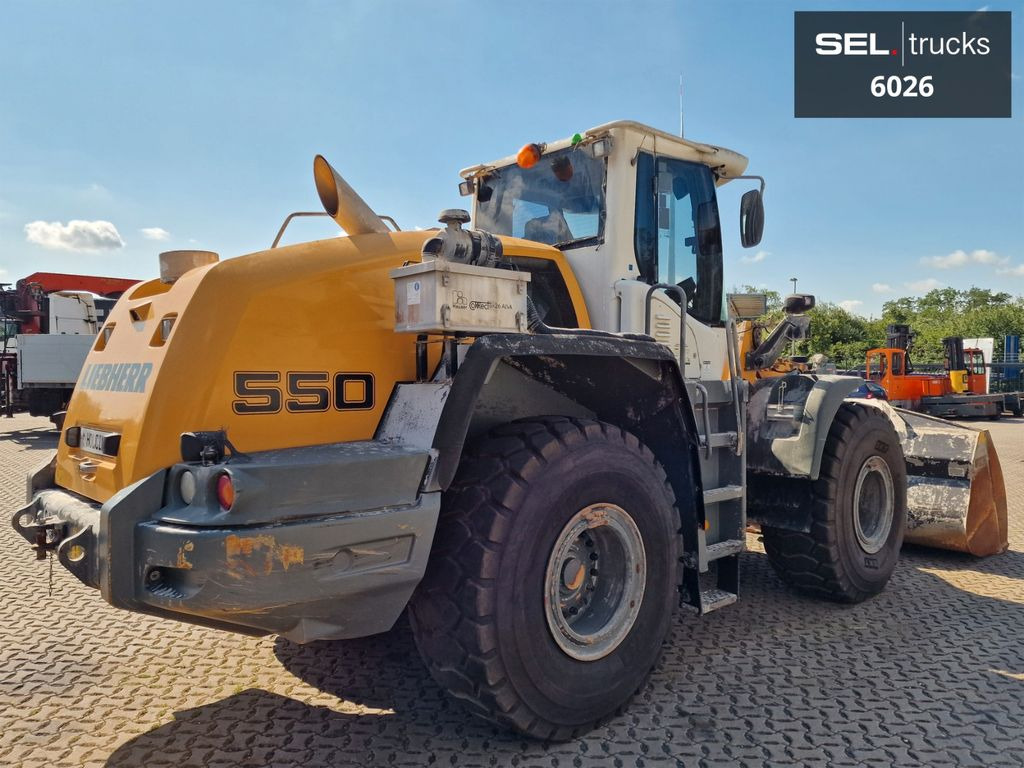 Liebherr L 550 / 2014 / 9.783 h Liebherr L 550 / 2014 / 9.783 h - Chargeuse sur pneus: photos 5 Liebherr L 550 / 2014 / 9.783 h Liebherr L 550 / 2014 / 9.783 h - Chargeuse sur pneus: photos 5