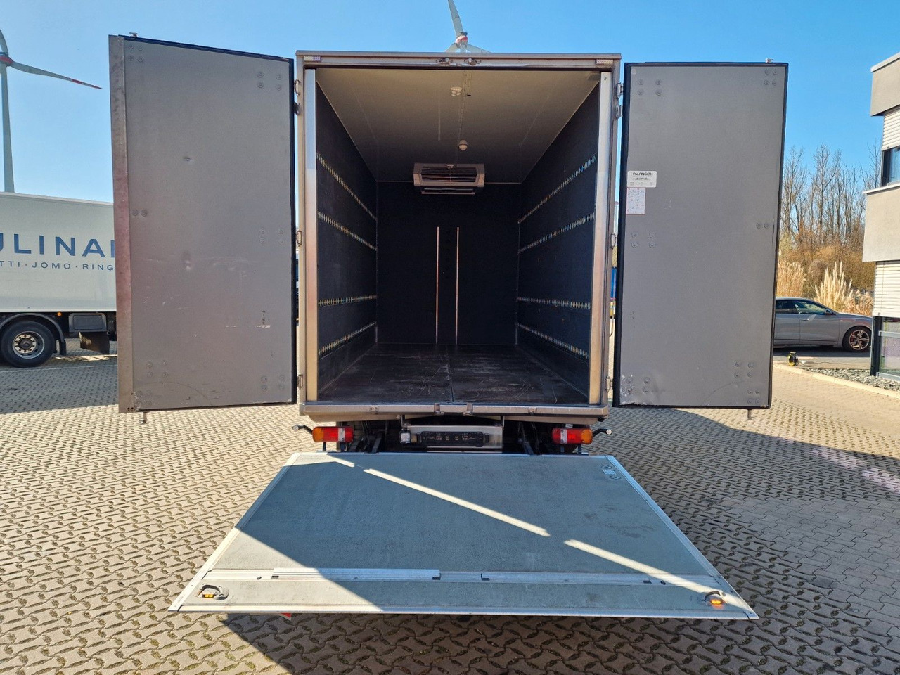 Camion frigorifique MAN TGL 12.250 4X2 BL / Ladebordwand: photos 9 Camion frigorifique MAN TGL 12.250 4X2 BL / Ladebordwand: photos 9