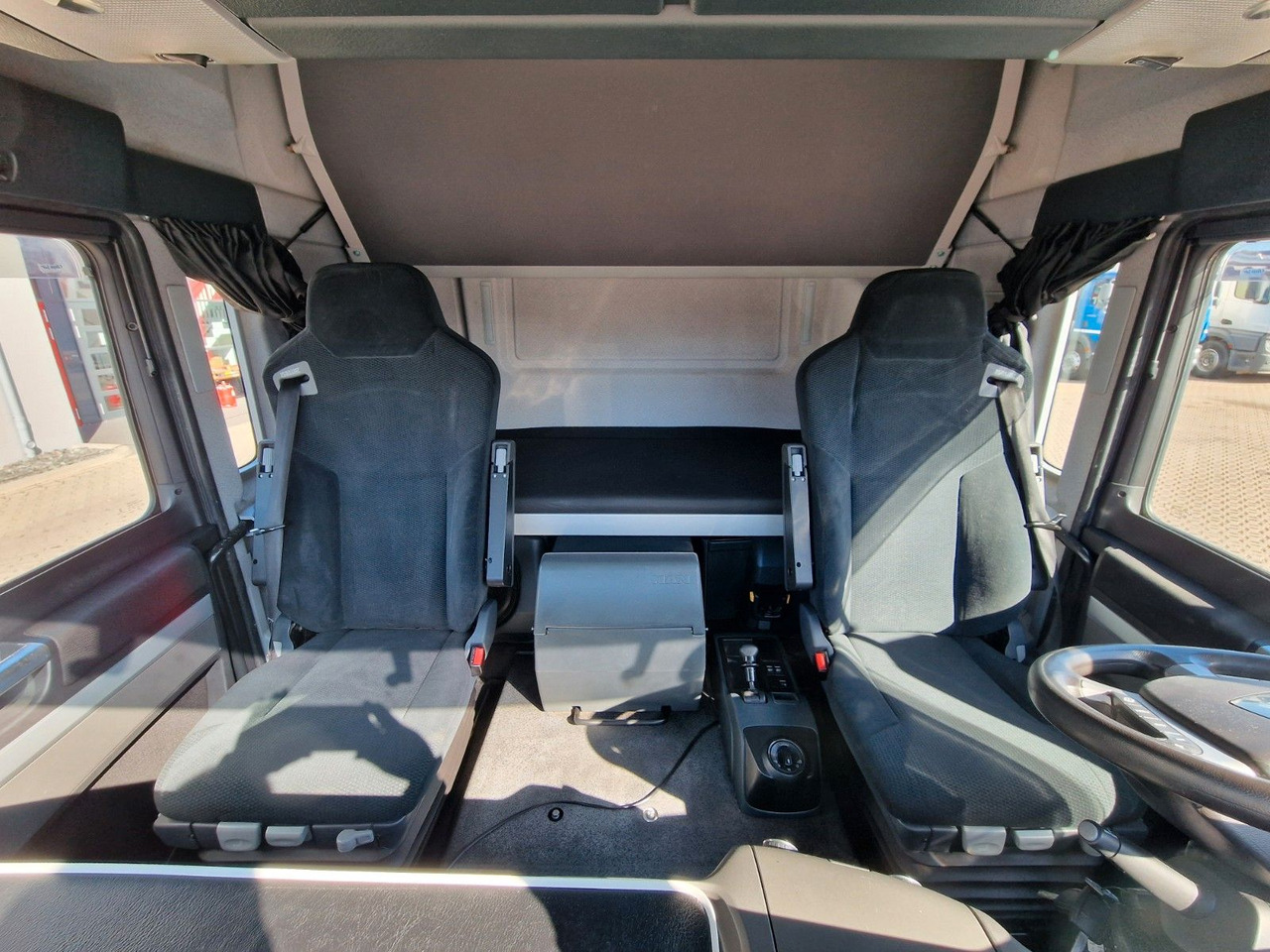 Camion frigorifique MAN TGL 12.250 4X2 BL / Ladebordwand: photos 20 Camion frigorifique MAN TGL 12.250 4X2 BL / Ladebordwand: photos 20