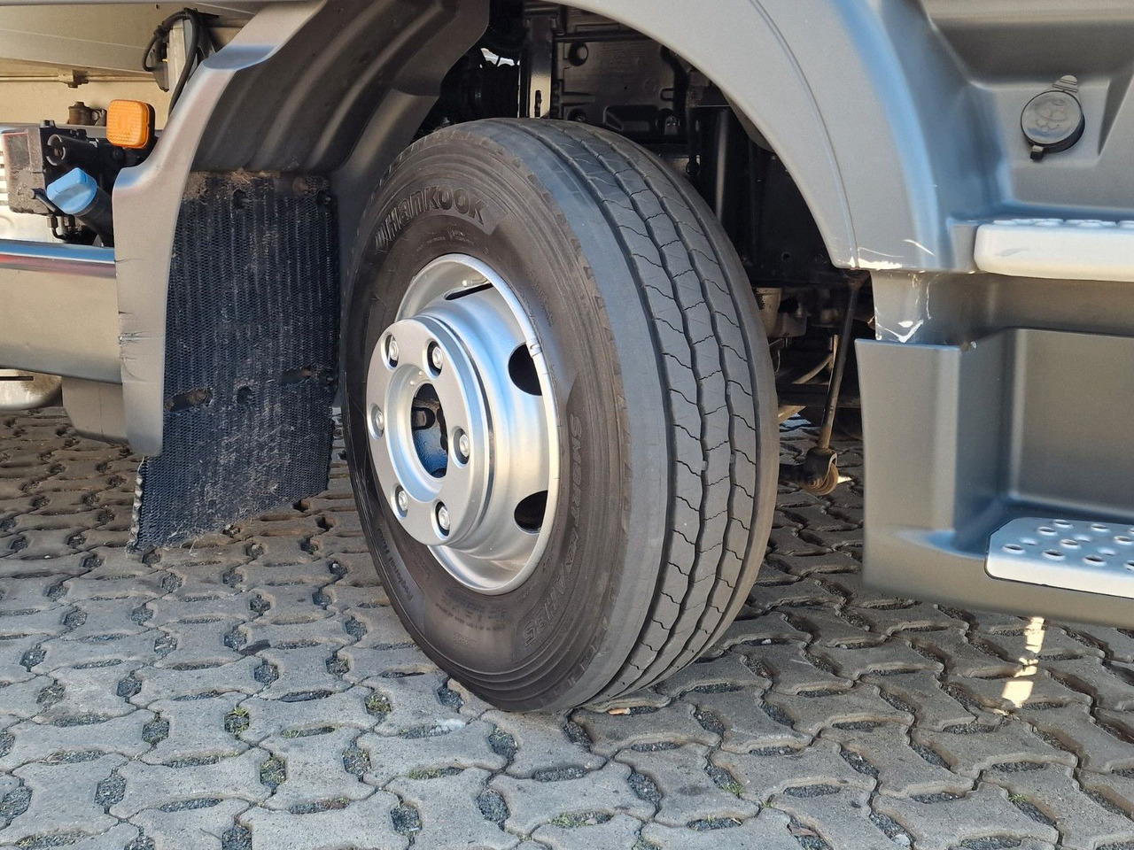 Camion frigorifique MAN TGL 12.250 4X2 BL / Ladebordwand: photos 28 Camion frigorifique MAN TGL 12.250 4X2 BL / Ladebordwand: photos 28