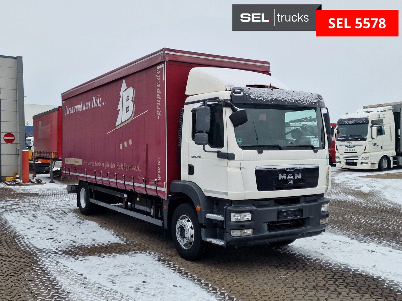 MAN TGM 18.250 4X2 LL / Staplerhalterung - Camion à rideaux coulissants: photos 3 MAN TGM 18.250 4X2 LL / Staplerhalterung - Camion à rideaux coulissants: photos 3