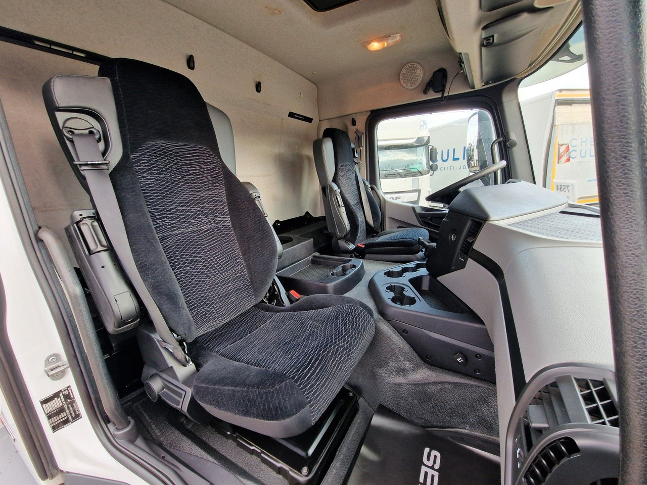 Camion à rideaux coulissants Mercedes-Benz Antos 1840 / Ladebordwand: photos 18