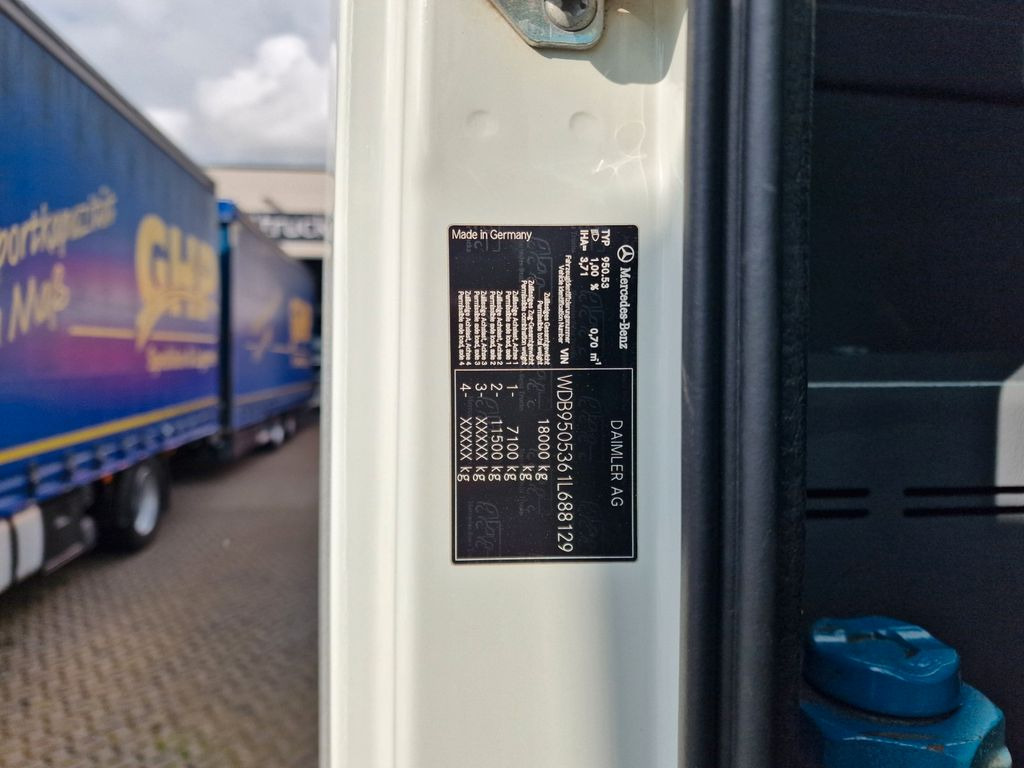 Camion grue Mercedes-Benz Axor 1833L / Palfinger PK 12002-EH: photos 15