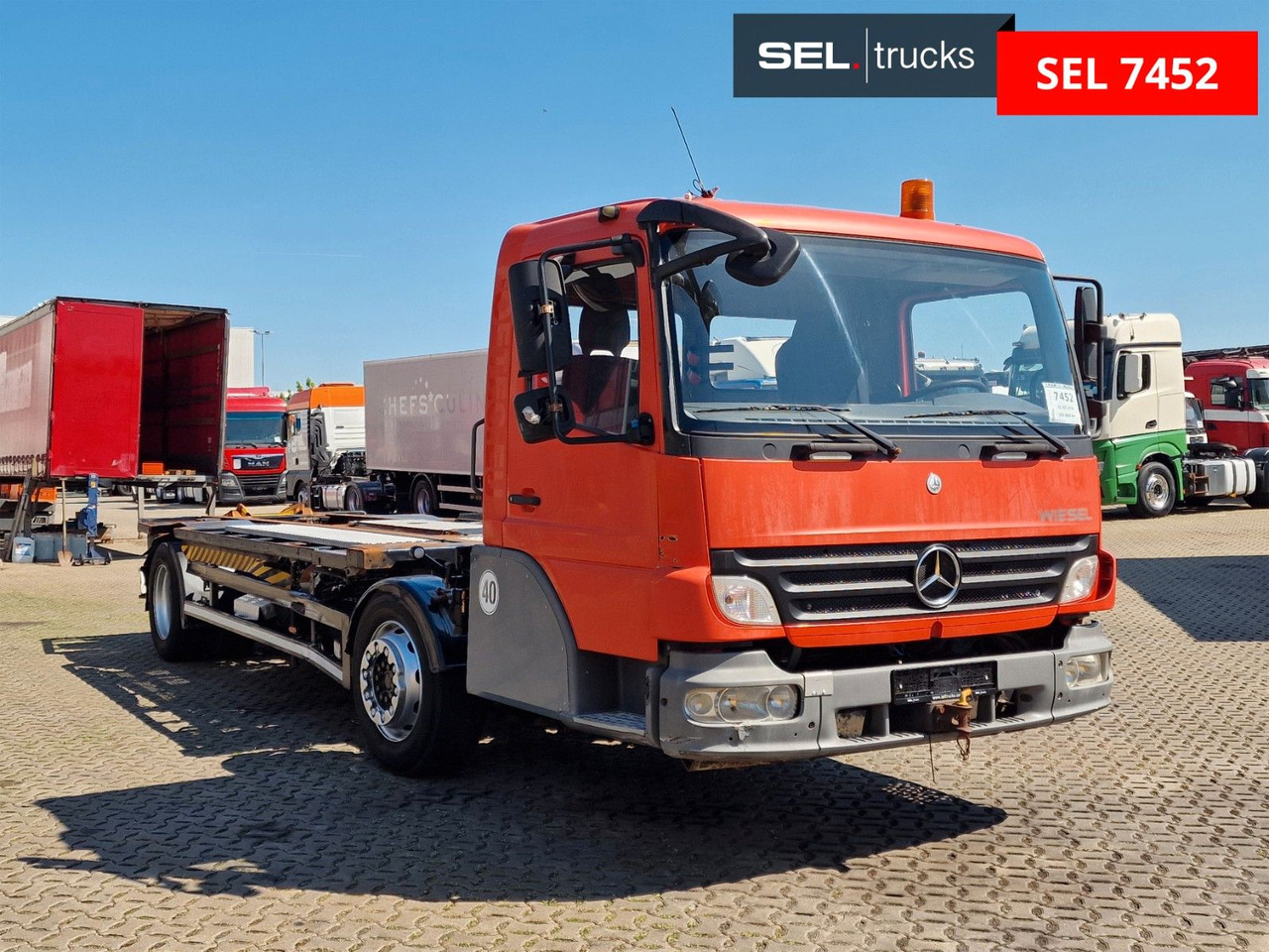 Mercedes-Benz KAMAG WBH 25 / Umsetzer / Wiesel / Rangierer - Camion porte-conteneur/ Caisse mobile: photos 3 Mercedes-Benz KAMAG WBH 25 / Umsetzer / Wiesel / Rangierer - Camion porte-conteneur/ Caisse mobile: photos 3